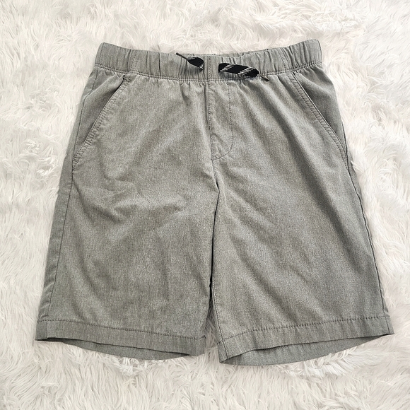 Old Navy Boys Heather Gray Flat Front Shorts Dri Fit Size 14-16 - Picture 1 of 9